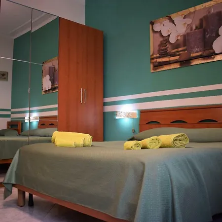 I Petali Konukevi Roma